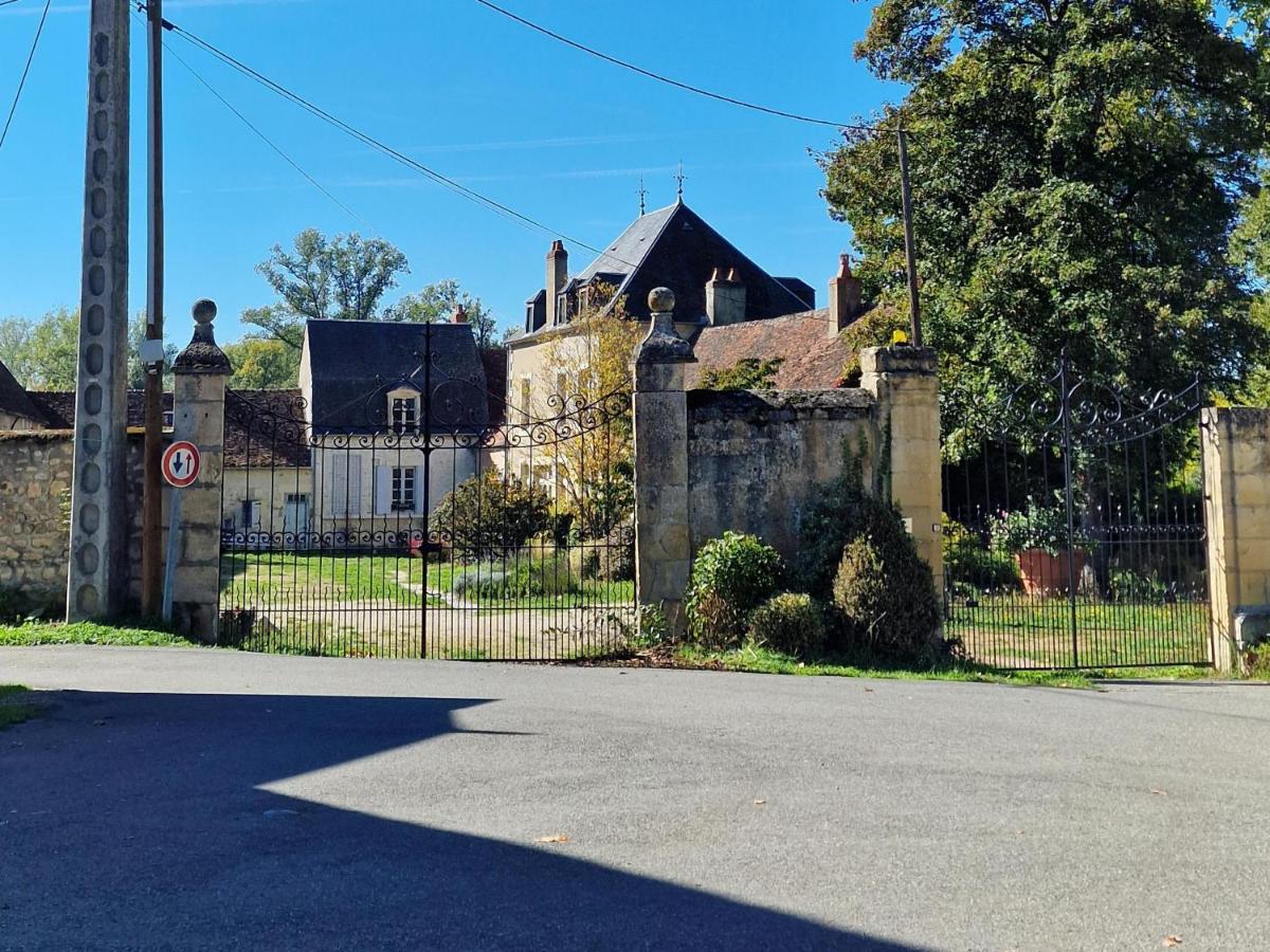Chambre D'Hotes "Au Bord De Loire" La Marche Екстериор снимка