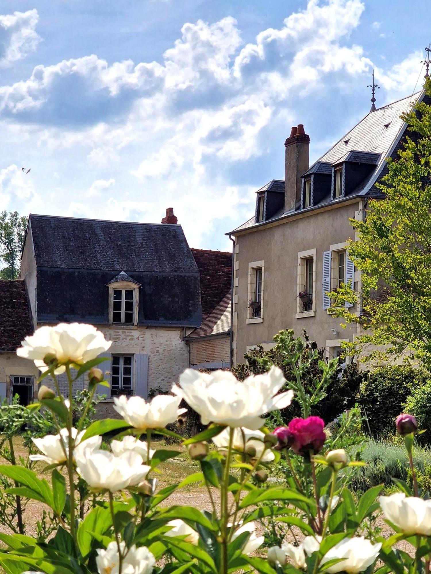 Chambre D'Hotes "Au Bord De Loire" La Marche Екстериор снимка